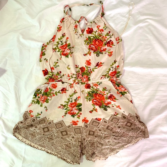 Angie Floral Halter Romper - Picture 3 of 6